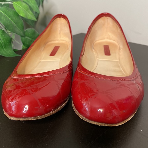 LONGCHAMP Ladies Lipstick Red Patent Leather Ballet Flats Size 38.5 US 7.5 - Picture 3 of 16